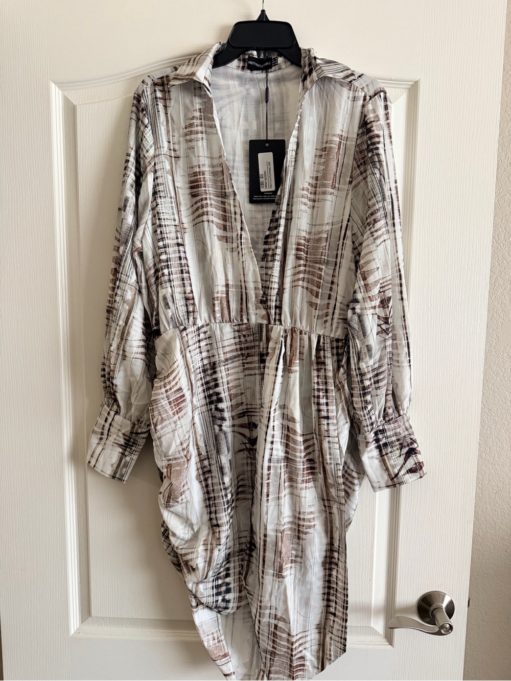 PrettyLittleThing Cream and Brown Patterned Longline Shirt Dress